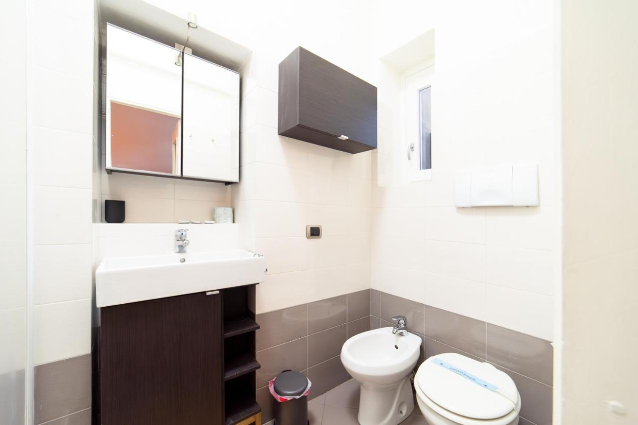 Hbhall Sempione Apartment Milan Bagian luar foto