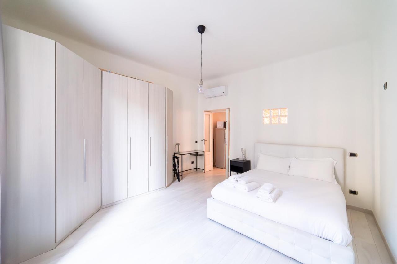 Hbhall Sempione Apartment Milan Bagian luar foto